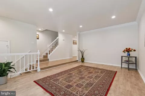 Living - 7879 Wintercress Ln, Springfield, VA 22152 photo 3 of 5