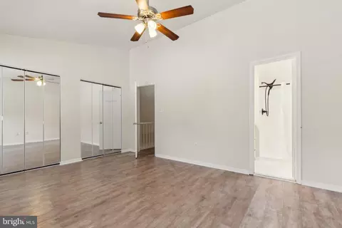Entry Way - 7879 Wintercress Ln, Springfield, VA 22152 photo 5 of 6