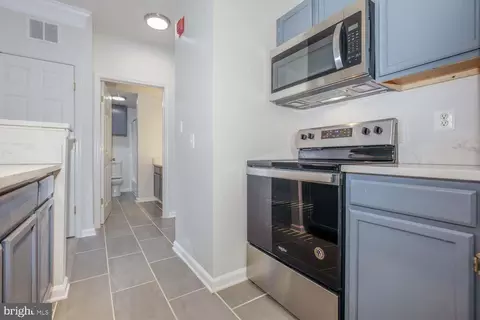 Entry Way - 1530 Spring Gate Dr #9213, Mclean, VA 22102 photo 1 of 2