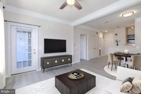 Living - 1530 Spring Gate Dr #9213, Mclean, VA 22102 photo 3 of 3