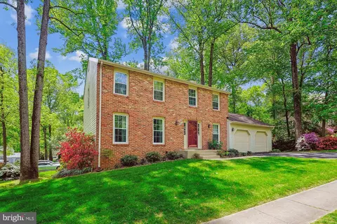 5938 New England Woods Dr, Burke, VA 22015