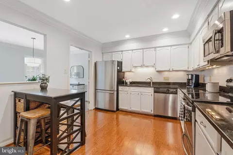 1153 Randolph Rd, Mclean, VA 22101 photo 9