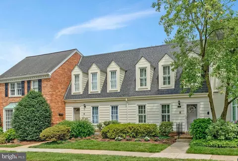 1153 Randolph Rd, Mclean, VA 22101 photo 2