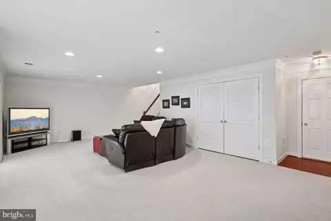 2529 Pascal Pl, Herndon, VA 20171 photo 25