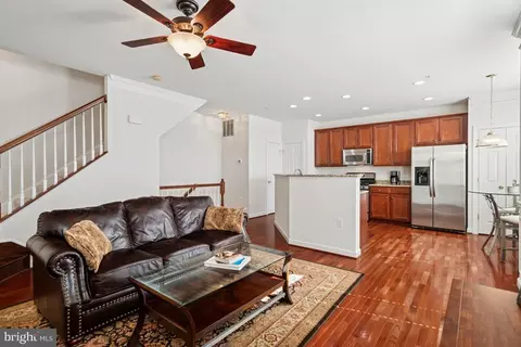 2529 Pascal Pl, Herndon, VA 20171 photo 7