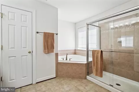 2529 Pascal Pl, Herndon, VA 20171 photo 18