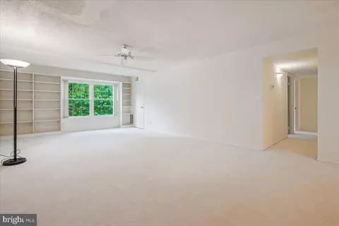 7621 Tremayne Pl #303, Mclean, VA 22102 photo 12