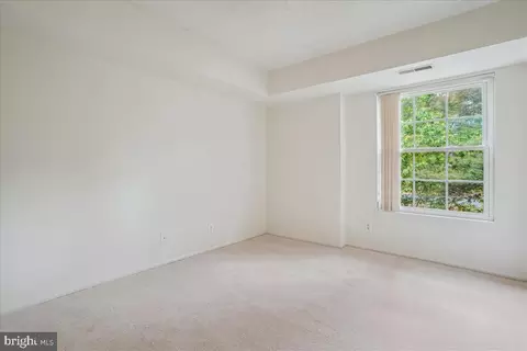 7621 Tremayne Pl #303, Mclean, VA 22102 photo 16