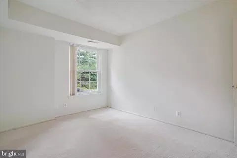 7621 Tremayne Pl #303, Mclean, VA 22102 photo 17