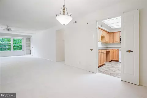 7621 Tremayne Pl #303, Mclean, VA 22102 photo 13