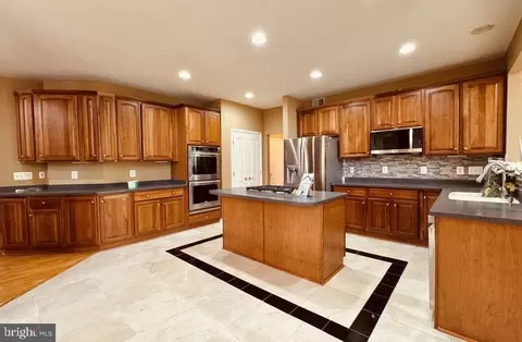 Kitchen - 7615 Mcweadon Ln, Springfield, VA 22150 photo 3 of 3