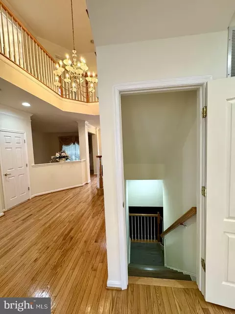 Entry Way - 7615 Mcweadon Ln, Springfield, VA 22150 photo 13 of 13