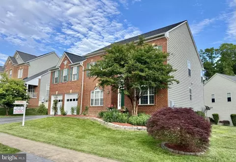 Exterior - 7615 Mcweadon Ln, Springfield, VA 22150 photo 3 of 7