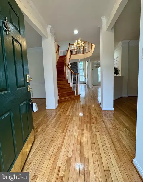 Entry Way - 7615 Mcweadon Ln, Springfield, VA 22150 photo 1 of 13