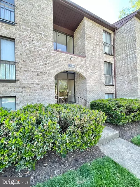2049 Royal Fern Ct #43/21C, Reston, VA 20191