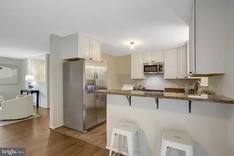 7507 Mendota Pl, Springfield, VA 22150 photo 11