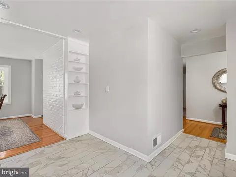 5226 Easton Dr, Springfield, VA 22151 photo 10