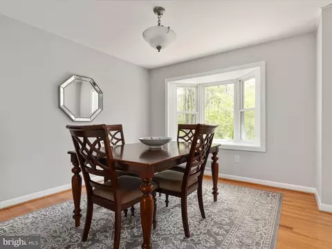 5226 Easton Dr, Springfield, VA 22151 photo 6