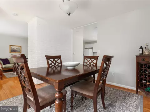 5226 Easton Dr, Springfield, VA 22151 photo 5