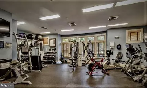 1885 Crescent Park Dr, Reston, VA 20190 photo 58