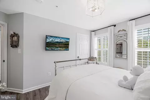 1885 Crescent Park Dr, Reston, VA 20190 photo 48