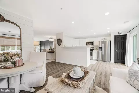 1885 Crescent Park Dr, Reston, VA 20190 photo 20
