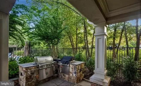 1885 Crescent Park Dr, Reston, VA 20190 photo 60
