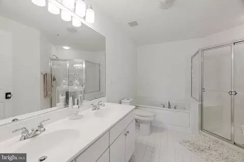 1885 Crescent Park Dr, Reston, VA 20190 photo 40