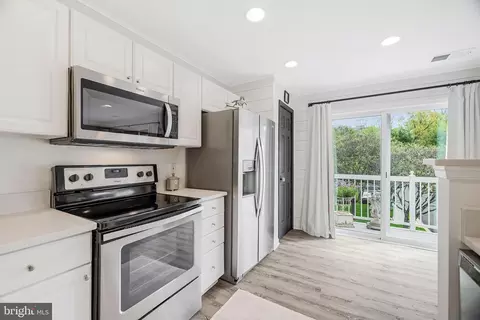 1885 Crescent Park Dr, Reston, VA 20190 photo 33