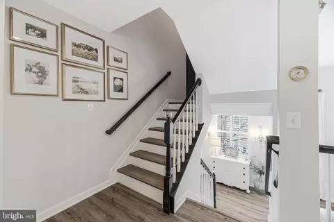 1885 Crescent Park Dr, Reston, VA 20190 photo 34