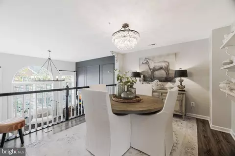 1885 Crescent Park Dr, Reston, VA 20190 photo 12