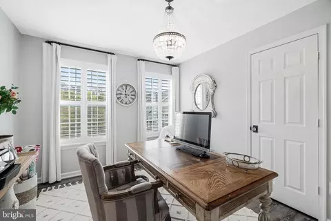 1885 Crescent Park Dr, Reston, VA 20190 photo 45