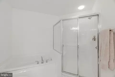 1885 Crescent Park Dr, Reston, VA 20190 photo 41
