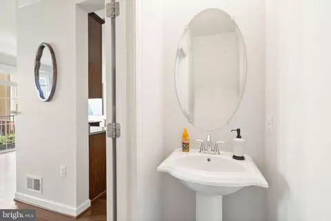 2506 Einstein St #259, Herndon, VA 20171 photo 21