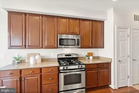 2506 Einstein St #259, Herndon, VA 20171 photo 17