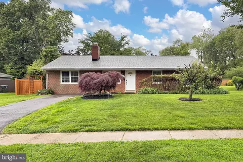 5000 Terrell St, Annandale, VA 22003