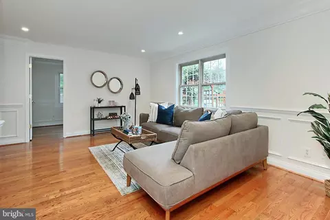 Living - 5000 Terrell St, Annandale, VA 22003 photo 3 of 4