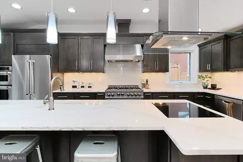 Kitchen - 5000 Terrell St, Annandale, VA 22003 photo 4 of 7