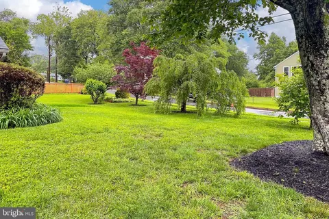 Exterior - 5000 Terrell St, Annandale, VA 22003 photo 8 of 8