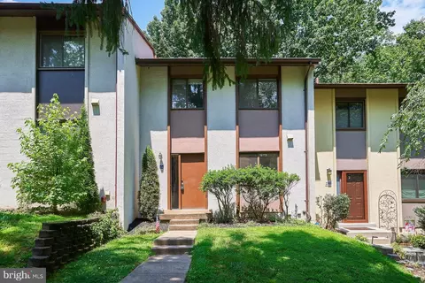 11959 Barrel Cooper Ct, Reston, VA 20191