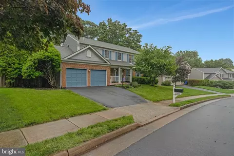 12641 Terrymill Dr, Herndon, VA 20170