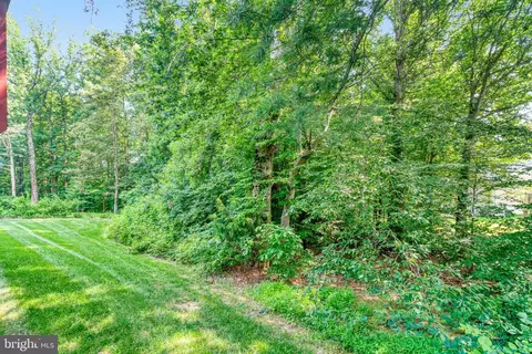 7832 Valleyfield Dr, Springfield, VA 22153 photo 23