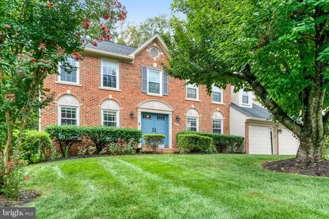 7832 Valleyfield Dr, Springfield, VA 22153