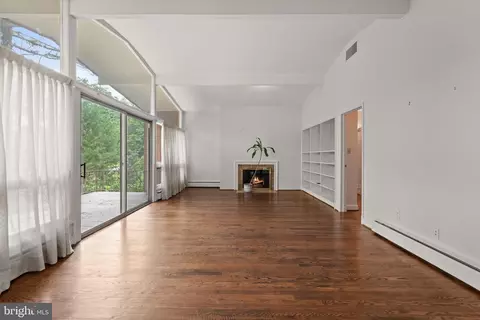 6802 Nesbitt Pl, Mclean, VA 22101 photo 5