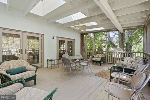 6802 Nesbitt Pl, Mclean, VA 22101 photo 29