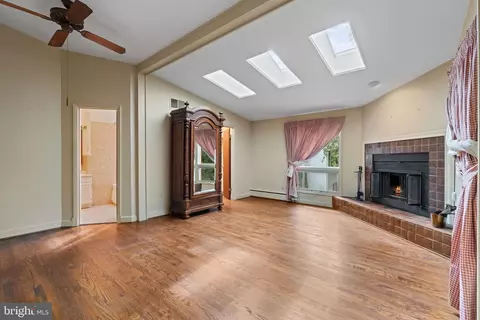 6802 Nesbitt Pl, Mclean, VA 22101 photo 18