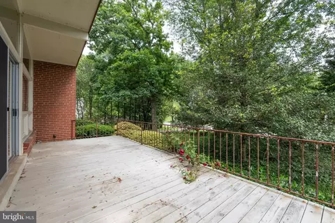 6802 Nesbitt Pl, Mclean, VA 22101 photo 23