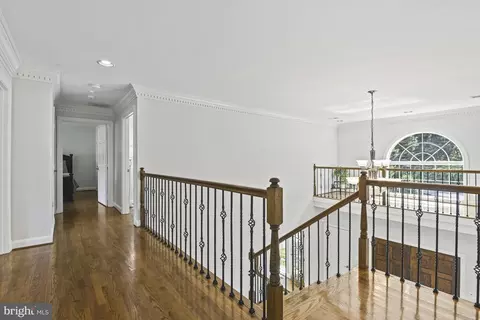 Entry Way - 1016 Bellview Rd, Mclean, VA 22102 photo 8 of 9