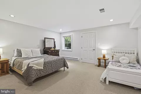 Bedroom - 1016 Bellview Rd, Mclean, VA 22102 photo 7 of 11