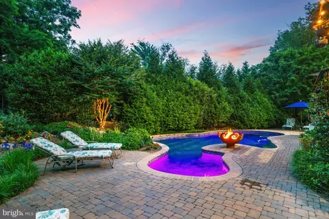 Exterior - 1016 Bellview Rd, Mclean, VA 22102 photo 4 of 43